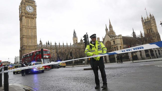 Լոնդոնում ահաբեկչության մեջ մեղադրվող տղամարդ է ձերբակալվել