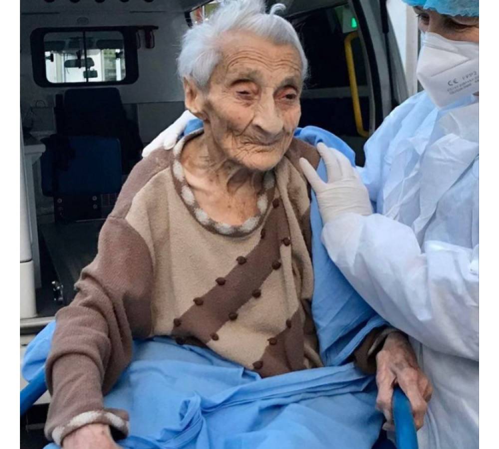 Կորոնավիրուսով վարակված 101-ամյա կինն ապաքինվել և դուրս է գրվել «Սուրբ Գրիգոր Լուսավորիչ» ԲԿ-ից