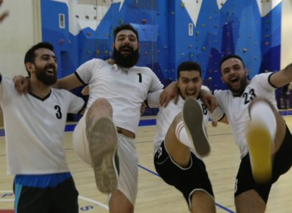 14։5.լրագրողների թիմը ջախջախեց պատգամավորներին