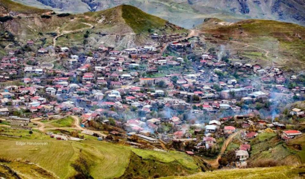 Սահմանամերձ Խնածախից ադրբեջանական դիրքերի հաշիվը չի երևում. Գյուղացիներն ամեն օր կյանքի համար կռիվ են տալիս