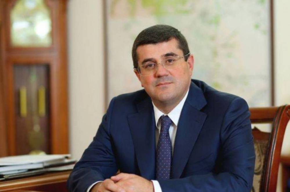 Արայիկ Հարությունյանը հանդիպել է Արցախի նախկին նախագահների հետ