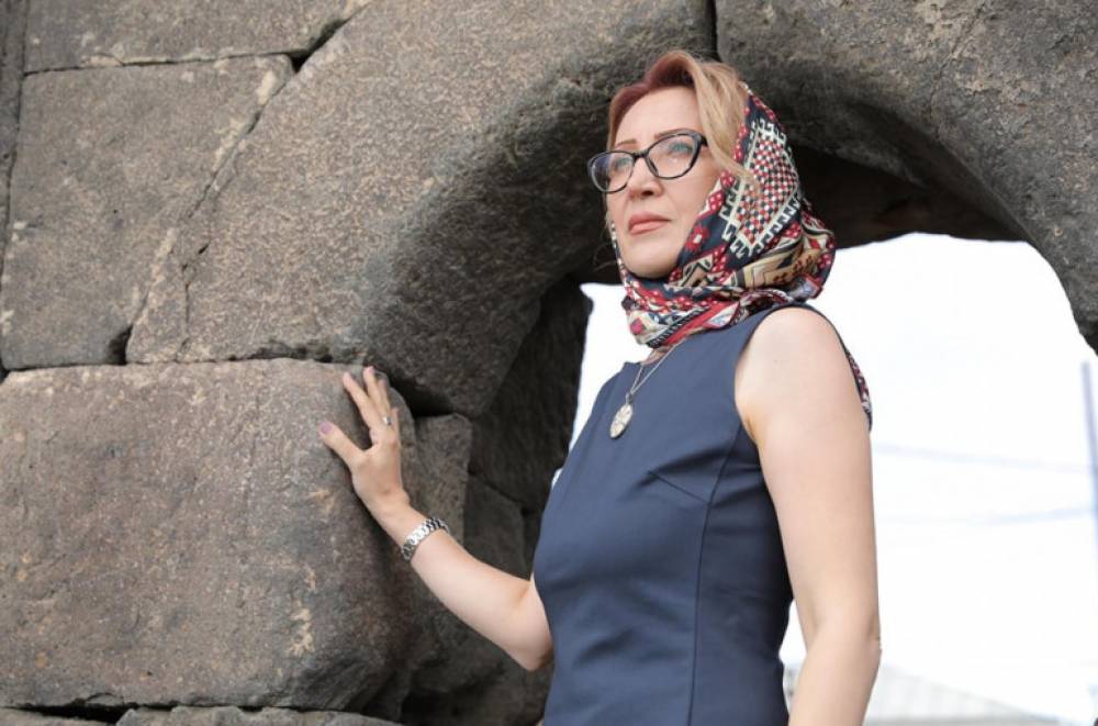 Մանե Թանդիլյանը շնորհավորել է Հարության տոնի առթիվ