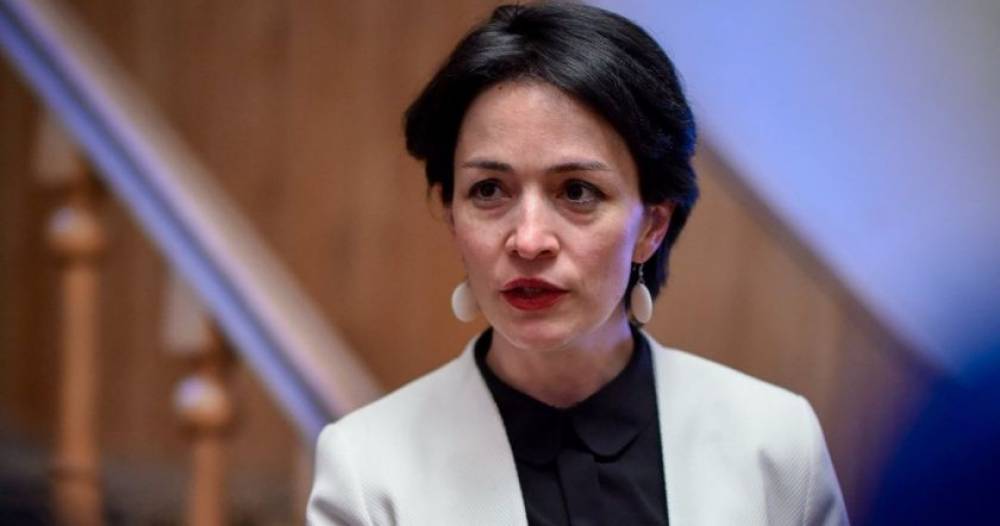Նիկոլը Ժաննային հրահանգել է դպրոցների պատերից քերել-մաքրել հերոսների, ֆիդայինների նկարները, հայ մեծերի մտքերը, հայրենասիրական կարգախոսները