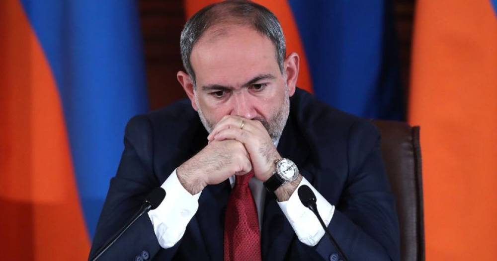 Նիկոլը վախենում է նույնիսկ Ծիծեռնակաբերդի խոնարհված ծաղիկներից... մտածում է՝ ռումբ չլինի դրված ծաղիկների տակ. Նիկոլի վախերն իզուր չեն