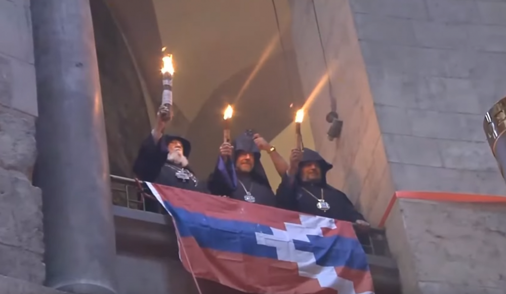 Արցախի դրոշը` Երուսաղեմի տաճարում