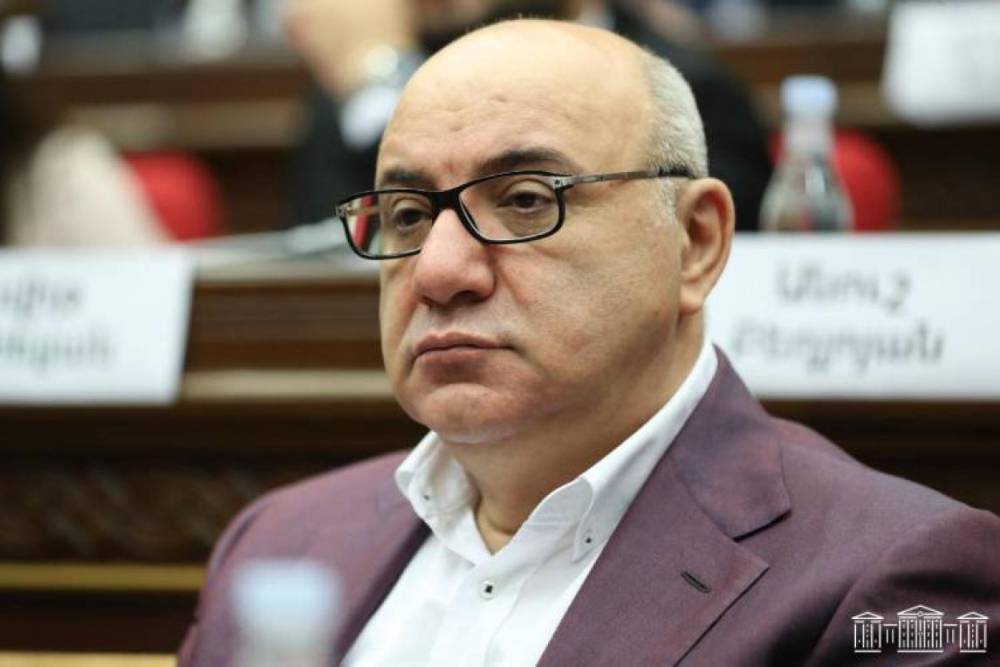 Գուրգեն Արսենյանը «աչքից հեռու» հայավարի պատիվ է տվել դեսպաններին․«Հրապարակ»