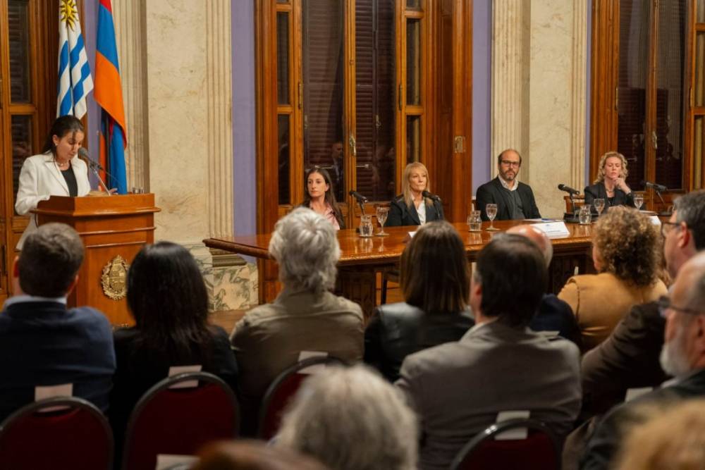 Ուրուգվայի խորհրդարանում ոգեկոչել են Հայոց ցեղասպանության 110-րդ տարելիցը
