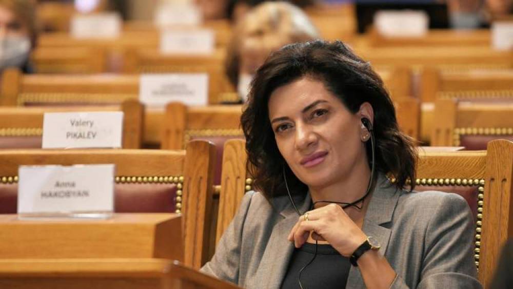 Աննա Հակոբյանը ազդում է պաշտոնյաների նյարդերի վրա․ «Հրապարակ»