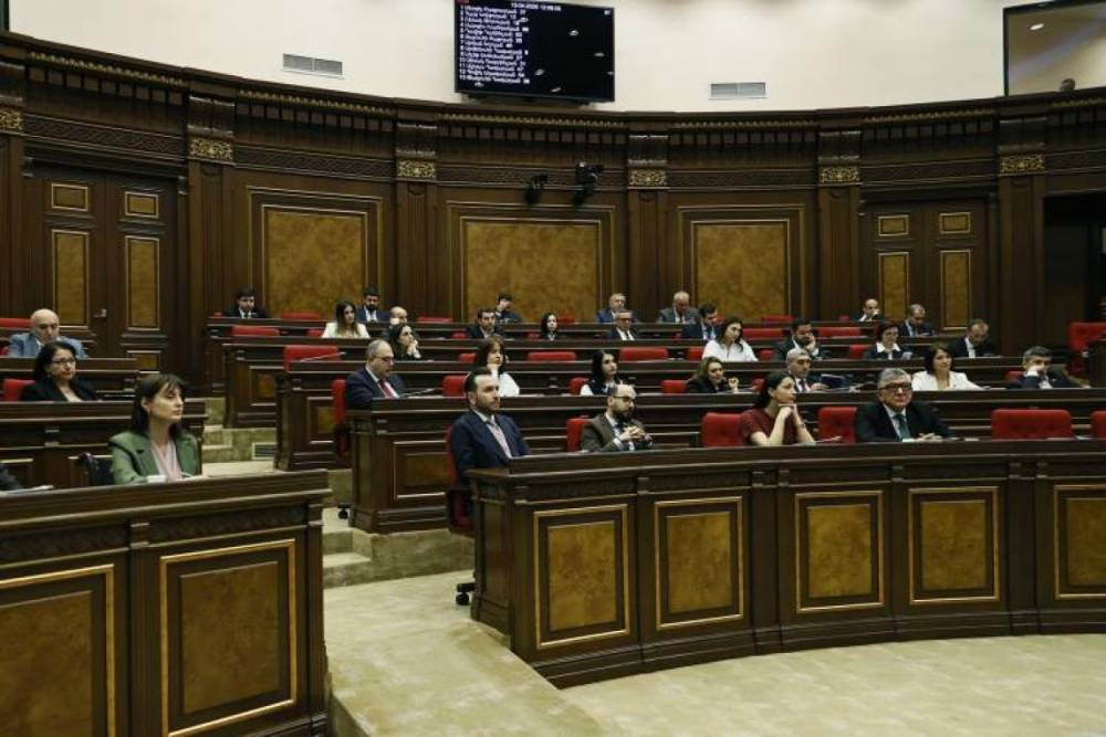 ՔՊ-ում թաղման դեմքով էին․ «Հրապարակ»
