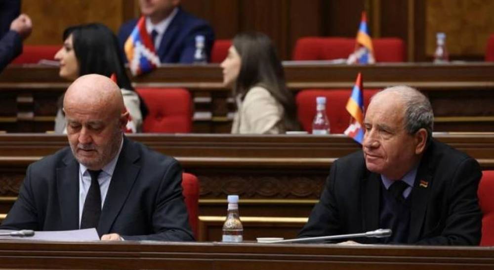 Հակոբ Ասլանյանն ու Հովիկ Աղազարյանը հերթական փորձությունն են պատրաստել. «Հրապարակ»
