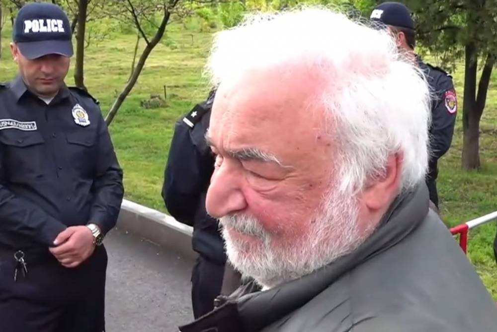 Ամերկայեն հոս էկանք մասնակցելու, դժբախտաբար առիթը չտրվեցավ, ճանապարհը փակել են