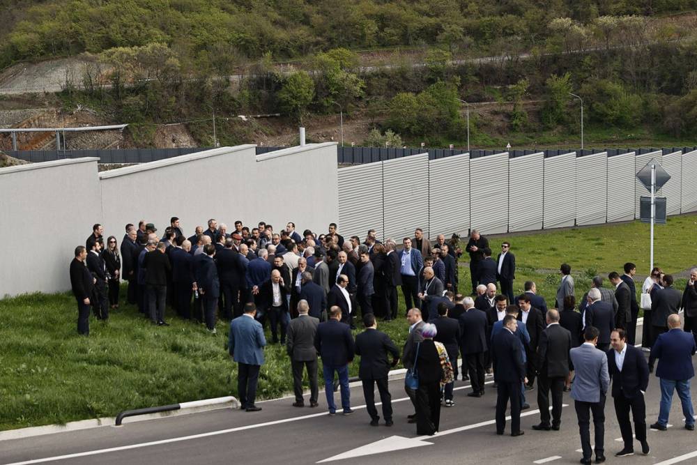 Փաշինյանը և Գրիգորյանը պատվիրակությունների հետ ուղևորվում են Կիրանց՝ մատնանշելոu մեր ամոթը. Մարուքյան