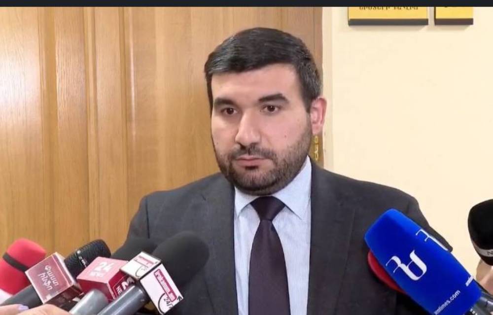 «Մեր առաջնահերթությունը հետևյալն է՝ մեզ ի՞նչ զենք կծախեք». Վահագն Ալեքսանյանը պնդում է՝ Հայոց ցեղասպանության միջազգային ճանաչումն արտաքին քաղաքականության առաջնահերթություն չէ