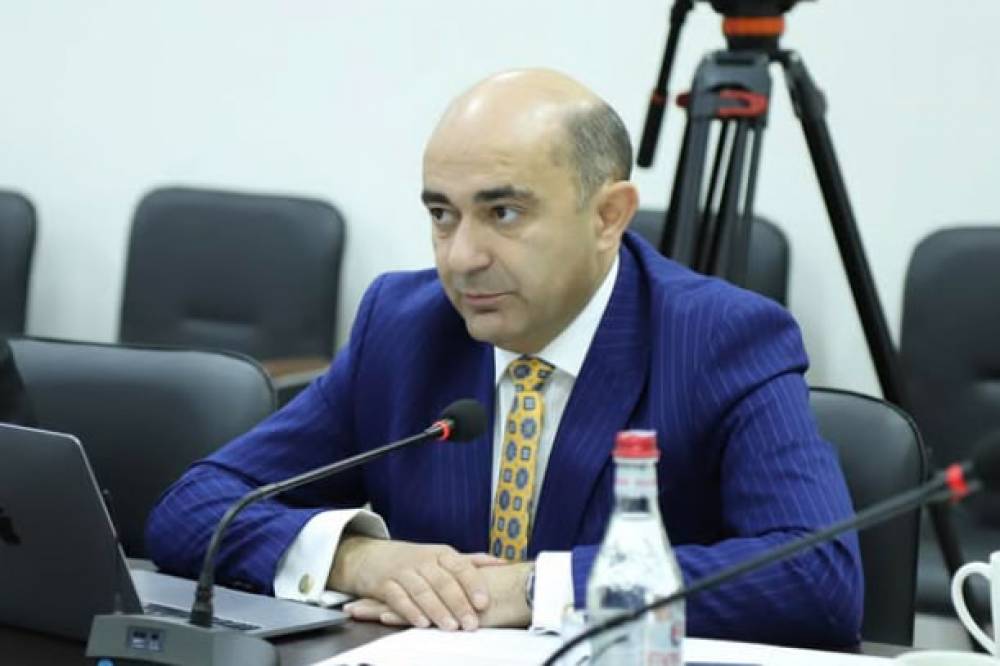 Ինչո՞վ է զբաղված ԱԳՆ-ն՝ բացի Շահրամանյանի «հրամանագիրը» շահարկելուց, ինչու չեն արձագանքում Բաքվին