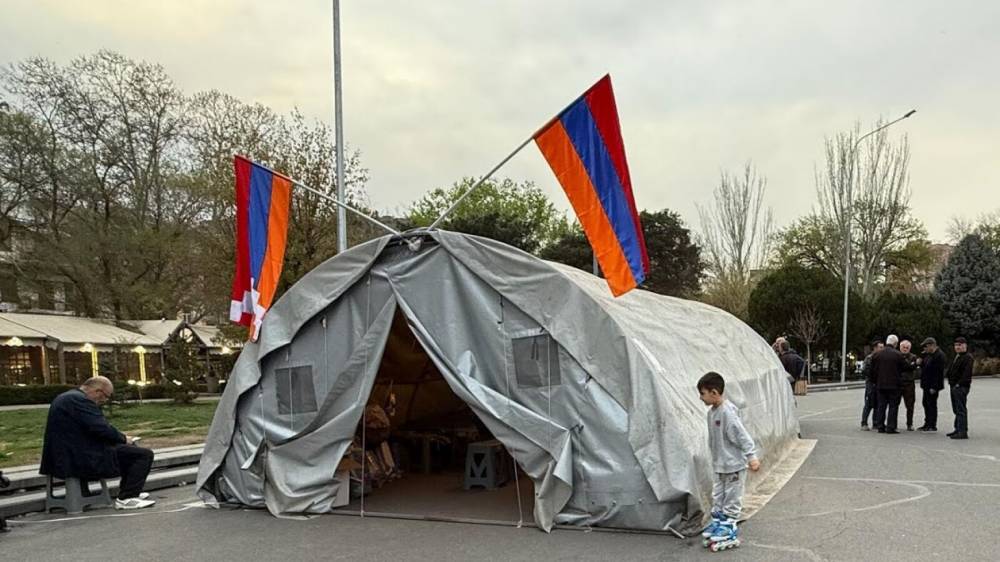 Կառավարությունը 2 ամսով արցախցիներին կտրամադրի 40-հազարական դրամ, ընդունել են մեր բոլոր պահանջները, վրանը հանելու ենք. արցախցիների իրավունքների պաշտպանության խորհուրդ