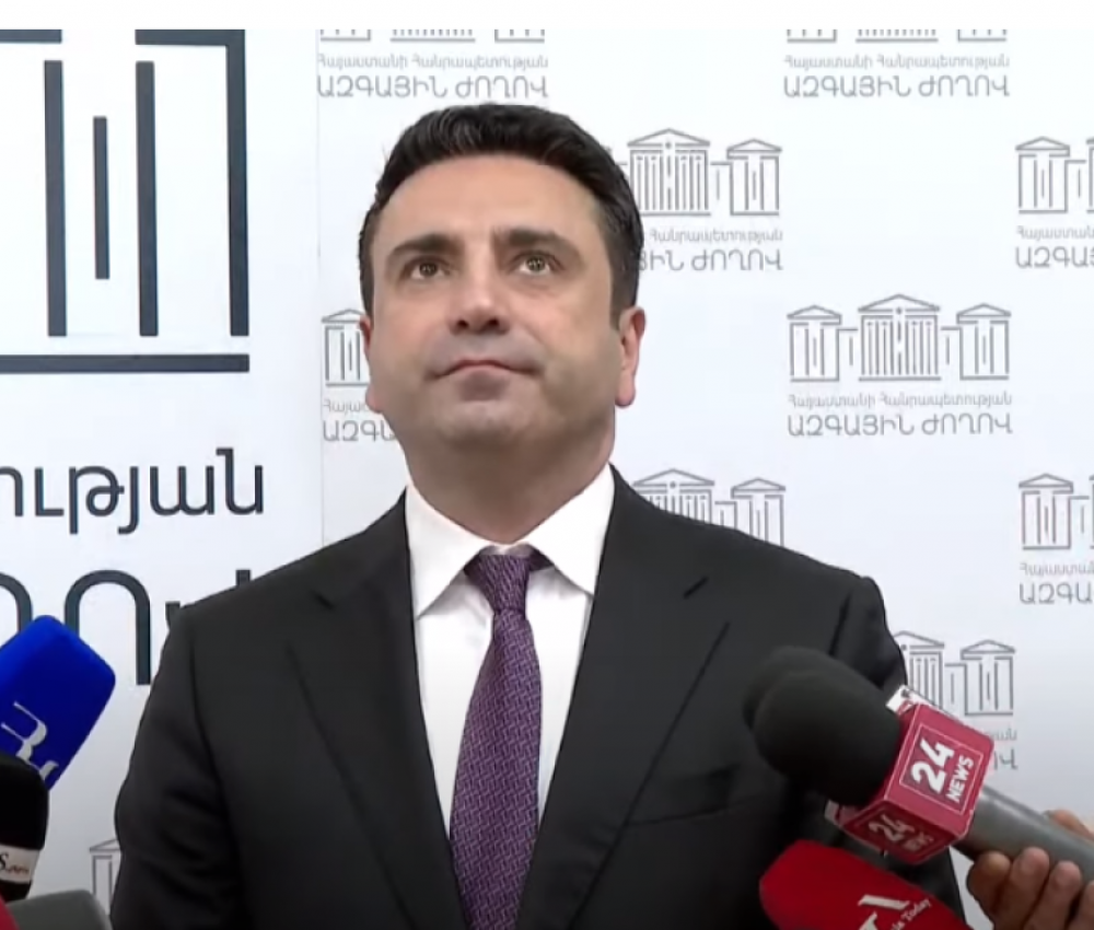 Գեղամ Մանուկյանի շեֆն էր մեկ էլ տրուսիկներից խոսում ասուլիսի ժամանակ, դա իրենց մակարդակն է. Ալեն Սիմոնյան