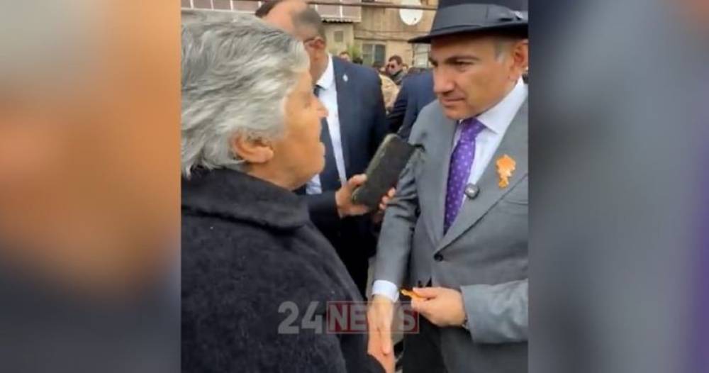 «Լսի՛, ես քեզ հարգում էի, հիմա տանս 10 հոգուց ոչ մեկ չի ընտրի քեզ». բարկացած արարատցին՝ Փաշինյանին