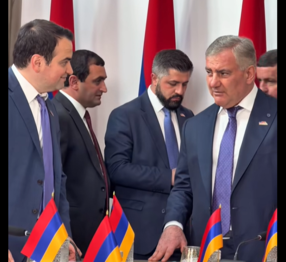 «Մեր ընթացքն անկասելի է». Գոհար Ղումաշյանը տեսանյութ է հրապարակել Սամվել Կարապետյանի և թիմակիցների հանդիպումից