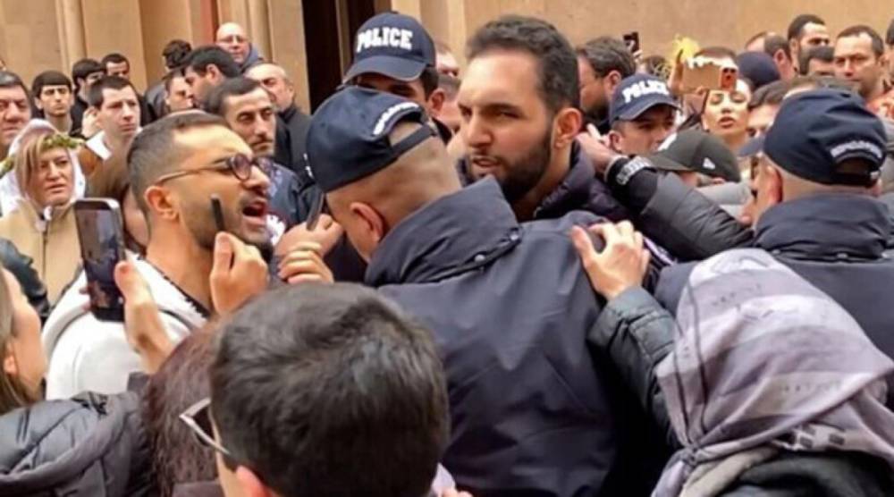 Որոշում է կայացվել 18-ամյա Դավիթին հոսպիտալացնել