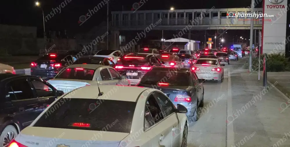 Մի քանի կիլոմետրանոց խցանում Երևանի Իսակովի պողոտայում