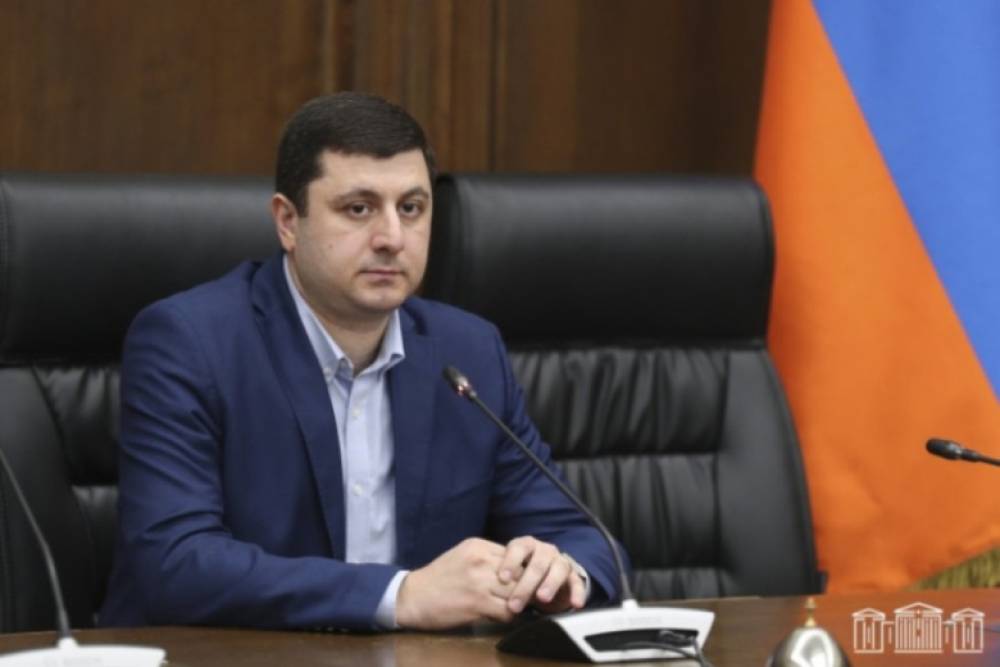 Տիգրան Աբրահամյանը «Երևան-Կենտրոն» ՔԿՀ-ում հանդիպել է Բագրատ Սրբազանին