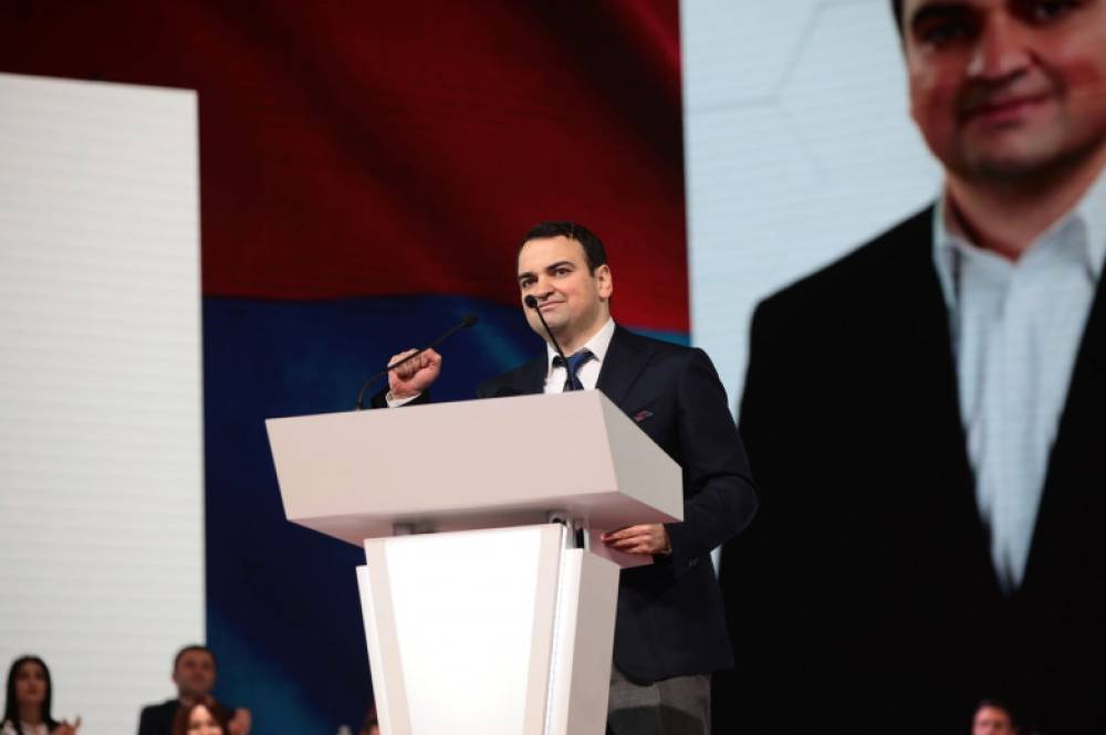 Պատկերացրեք՝ վարչապետը դուրս գա բեմ ու այդ պահին հրաշք տեղի ունենա, նա չկարողանա խաբել, ի՞նչ է ասելու ժողովրդին. Նարեկ Կարապետյան