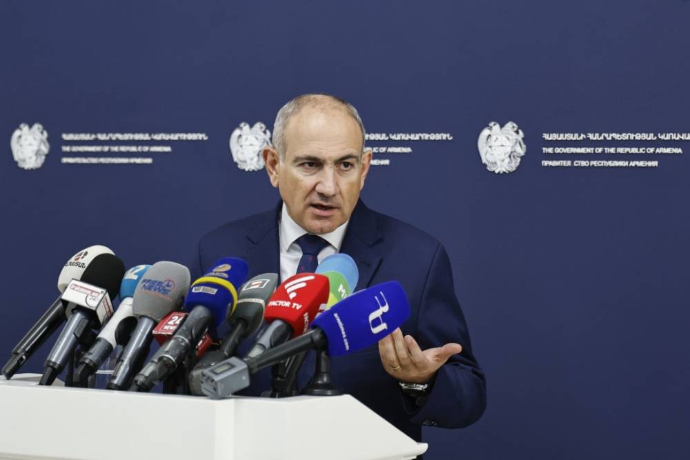 Փորները 3 մետր դեմները գցած գեներալը ո՞րն է, Ղարաբաղից եկել են ստեղ տղամարդլամիշ են լինում. Նիկոլ Փաշինյան