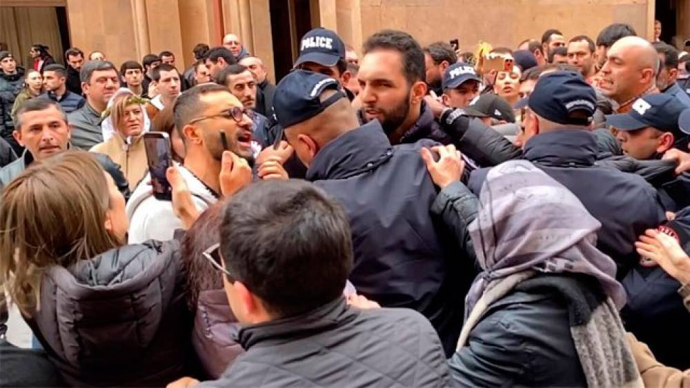 Քննչական կոմիտեում միջնորդություններ են նախապատրաստվում. «Ժողովուրդ»