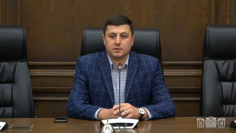 Արցախում ոչնչացվում է հայկականությունը․ դա արվում է կառավարության շենքից «կանաչ լույսի» պայմաններում