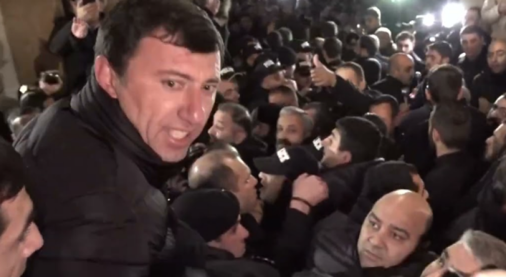 Մայր Աթոռում տեղի ունեցած խուլիգանության դեպքով դատարանը պարտավորեցրել է քրեական վարույթ նախաձեռնել