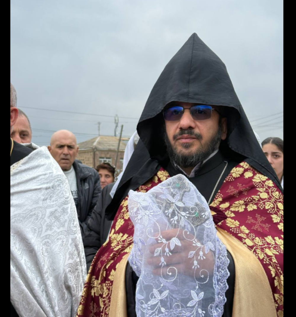 Ամենայն Հայոց Կաթողիկոսի օրհնությամբ Մայր Աթոռից Մասյացոտնի թեմ է բերվել Սուրբ Հովհաննես Մկրտչի սրբազան մասունքը (Լուսանկարներ)