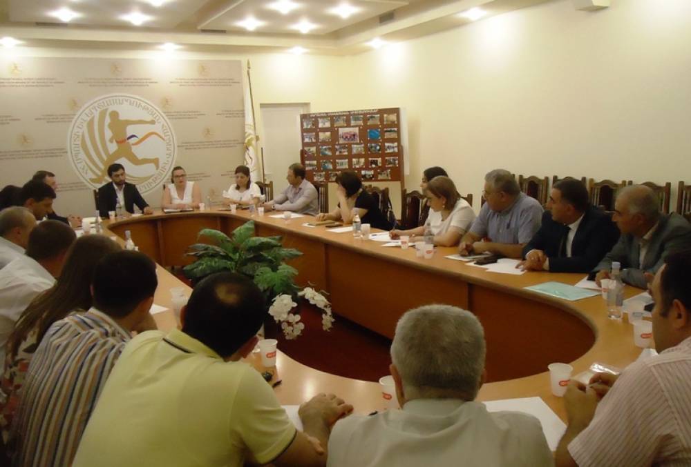 Աշխատանքային քննարկում՝ մարզական մասսայական և երիտասարդական ծրագրերի արդյունավետության բարձրացման նպատակով