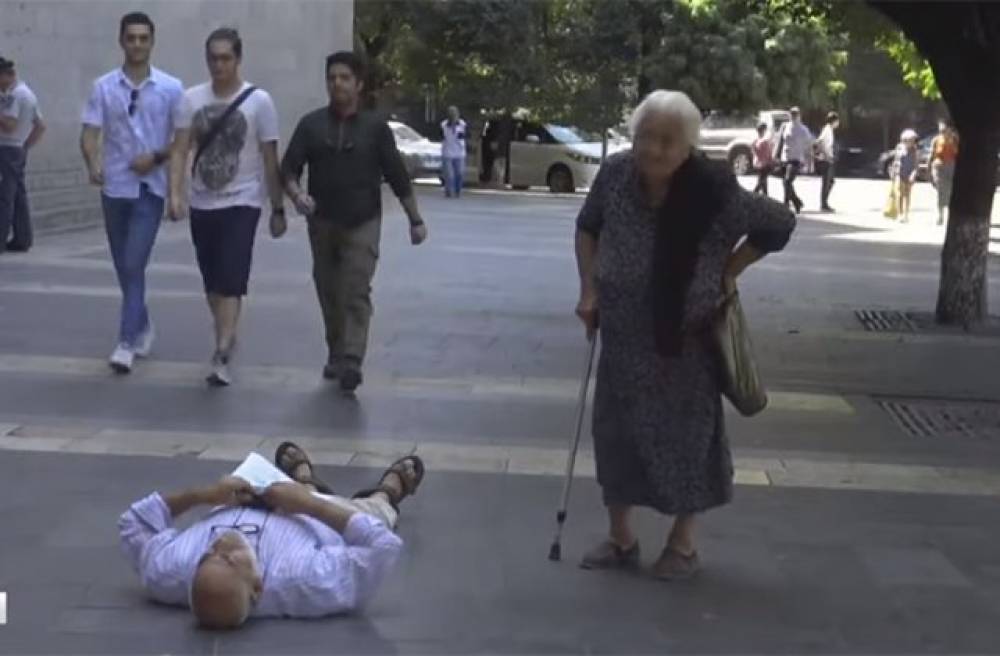 «Արա, դե վեր կաց էլի, ամոթ ա». ՀՀԿ տատին՝ Գասպարիին