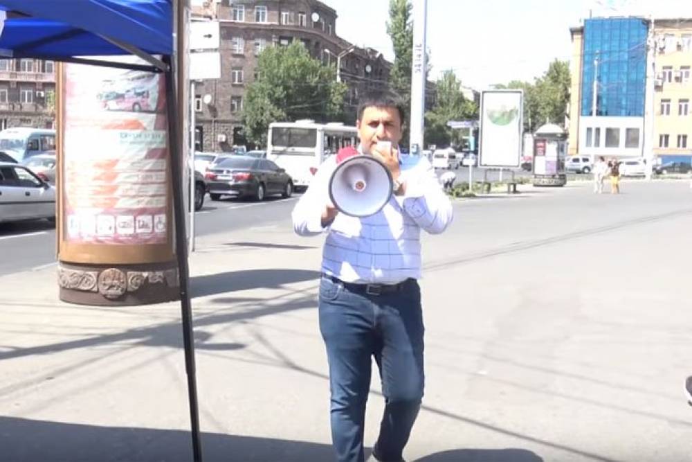 «Ռուստամ Բադասյան անունով կին չի լինելու». ստորագրահավաք՝ ընդդեմ Ստամբուլյան կոնվենցիայի