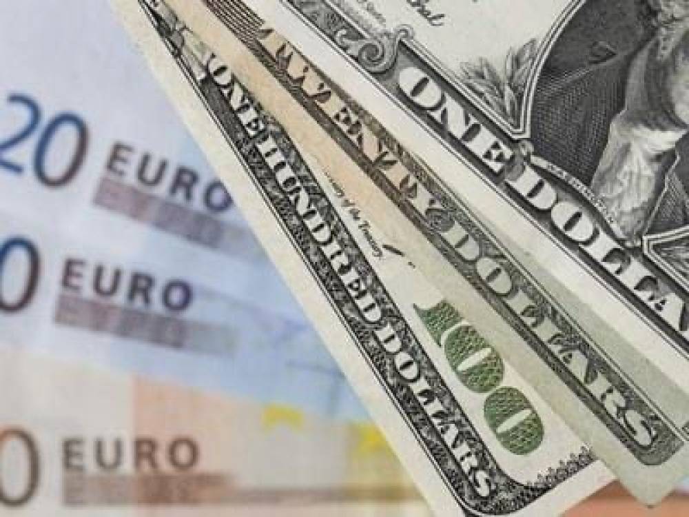 Դոլարն ու եվրոն շարունակում են թանկանալ