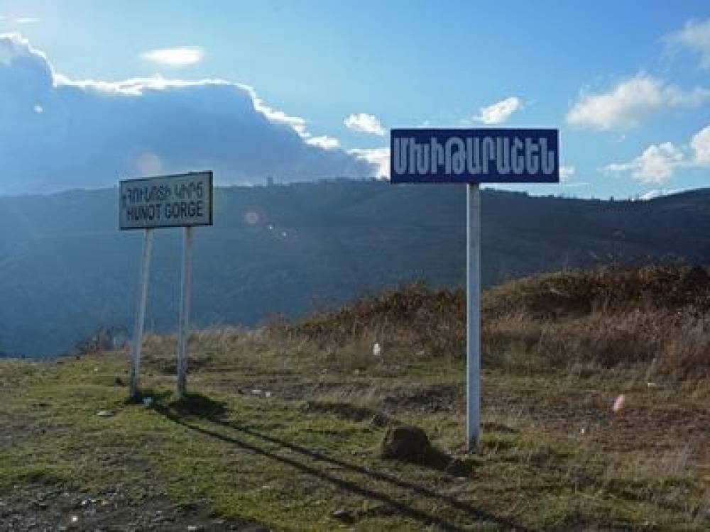 Մխիթարաշենում գիշերը հանգիստ է եղել, հիմա էլ իրավիճակը նորմալ է. համայնքի ղեկավար