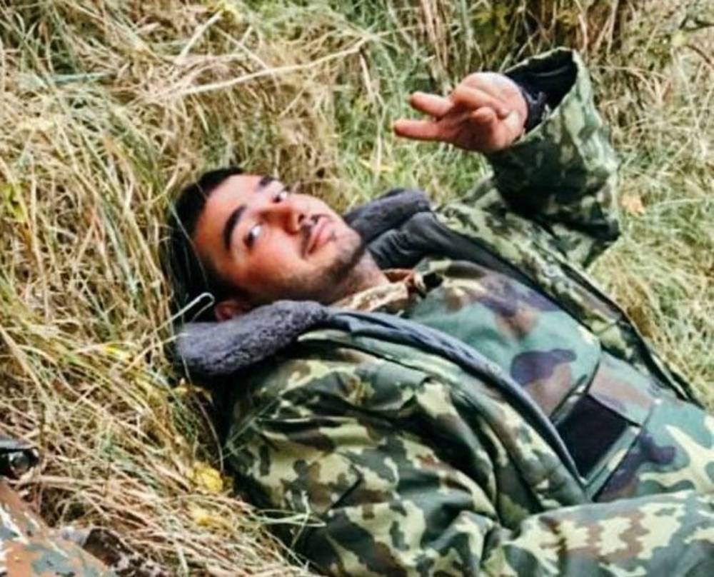 Էս աշխարհում Ռոբերտն իր մորն ուներ, մայրն՝ իրեն ու վերջ, որդու զոհվելուց 1,5 տարի անց  մահացավ մայրը...