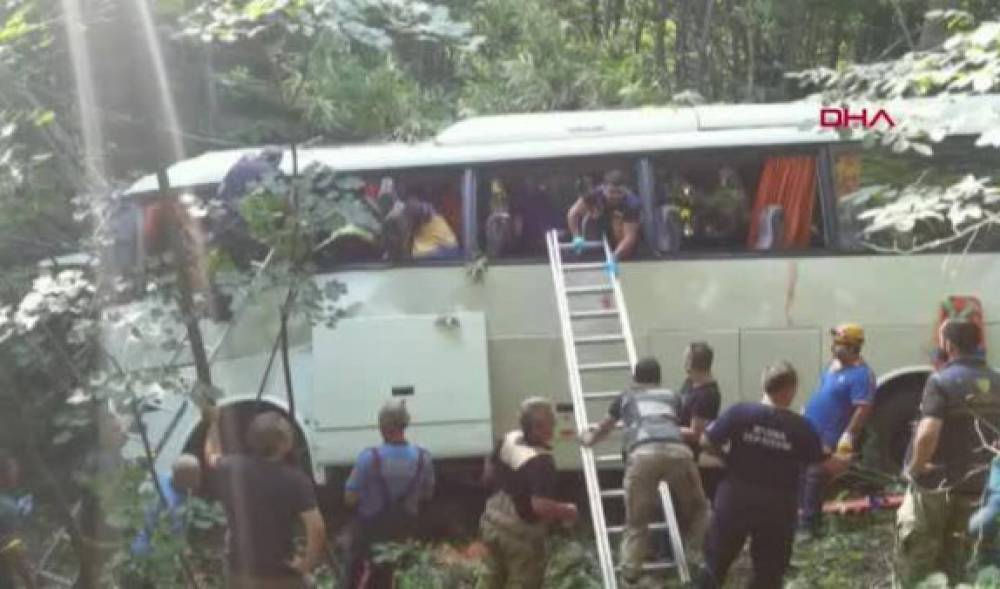 Թուրքիայում զբոսաշրջային ավտոբուսի վթարի հետեւանքով երկու մարդ Է մահացել