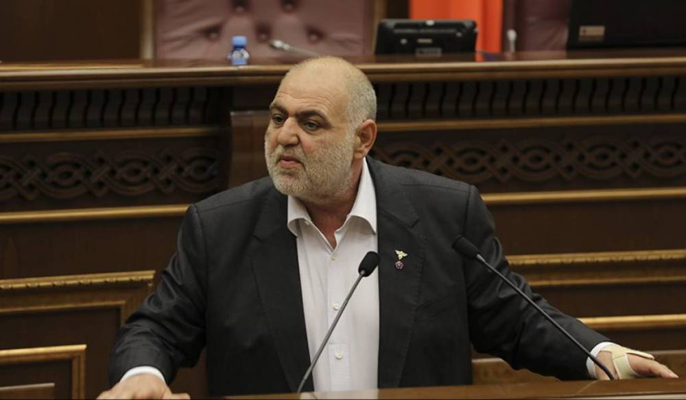 "Դու կուլտուրական մարդ, դու ուրիշի մոր հետ ինչ գործ ունես" հայտնի ճառը,  հայկական  պարլամենտարիզմի անմար գոհարներից  կմնա