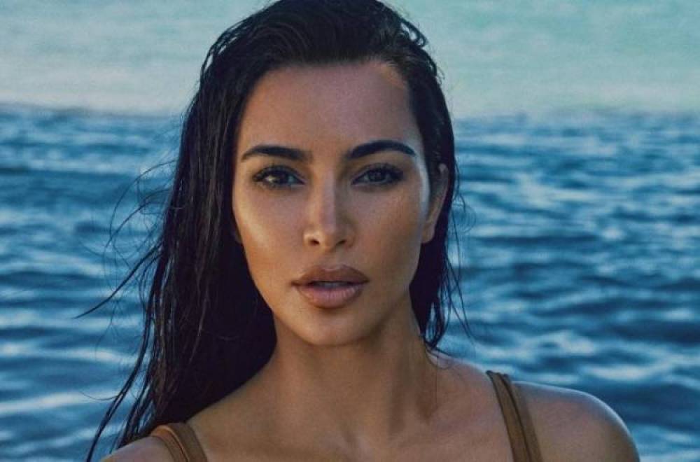 Քիմ Քարդաշյանն ու Apple-ը թողարկել են անլար ականջակալներ (ֆոտո)