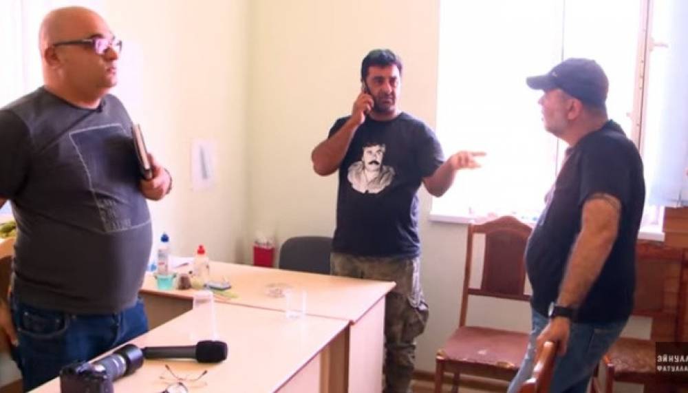 Ադրբեջանցի խմբագիրը այցելել է Բերձոր ու Աղավնո, հանդիպել Անդրանիկ Չաուշյանին, Արշակ Զաքարյանին