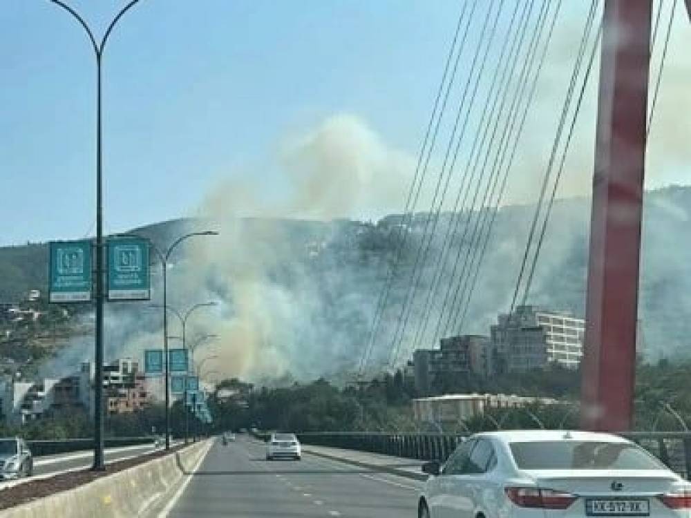 Թբիլիսիի Բեգեբի թաղամասում հրդեհը մարվել է