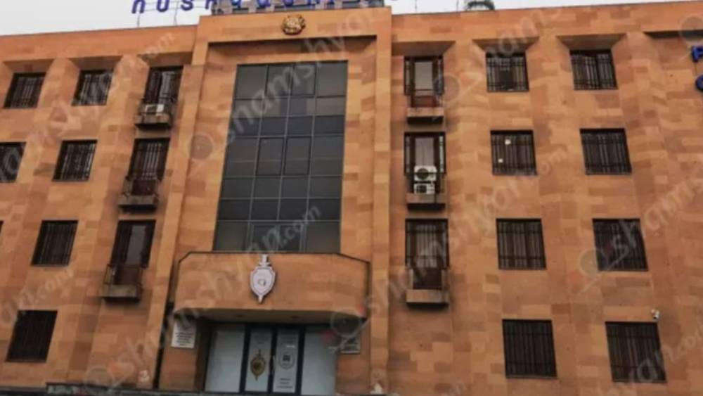 Ոստիկանները Նոր-Դոսի փողոցից բերման են ենթարկել «Նարդոսցի Սերգուլիկին», «Փումփուլիկին», «Սնայպերչիկին», «Բեթմենին», «Խուճուճիկին», «Խուտուտիկին», «Այֆոնչիկին»