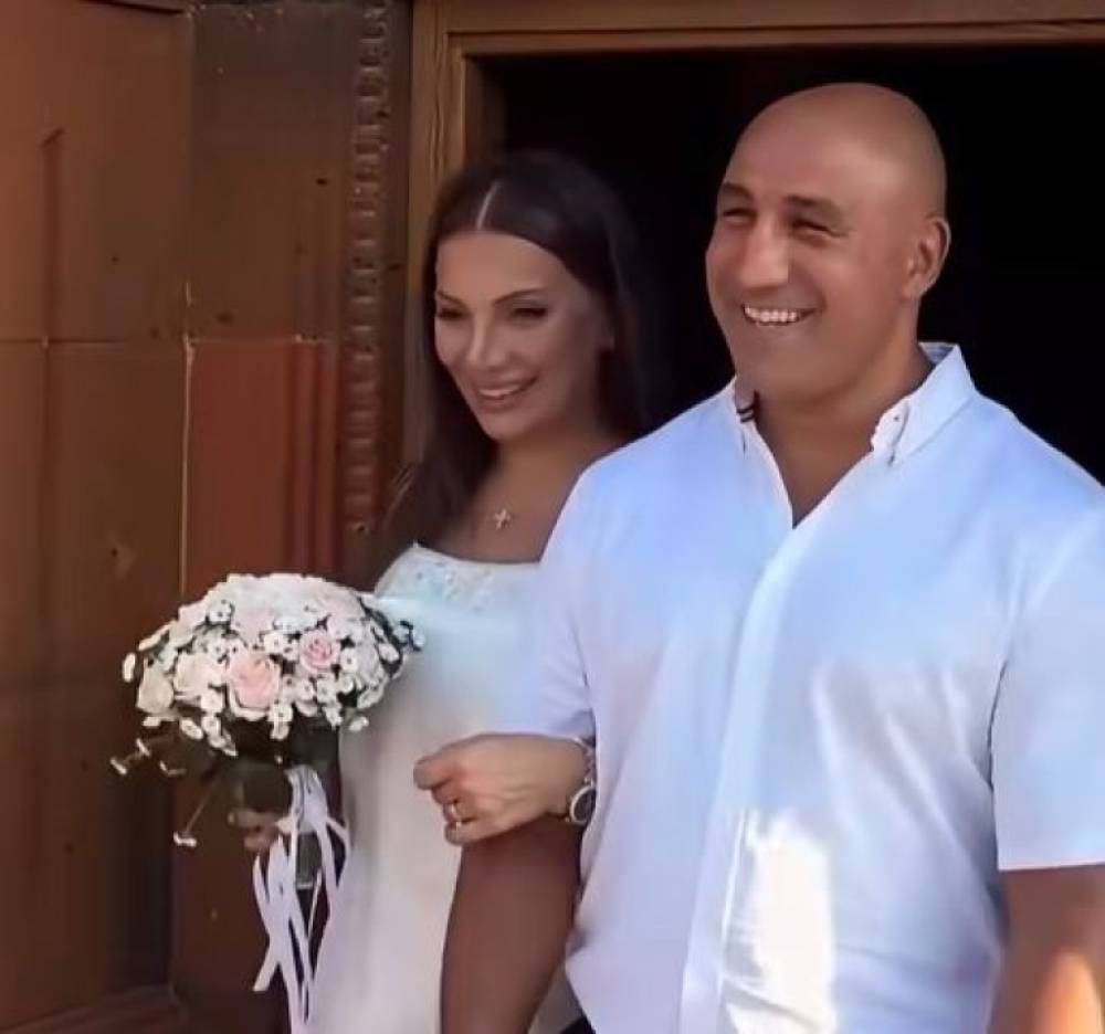 Բռնցքամարտի աշխարհի բազմակի չեմպիոն Արթուր Աբրահամը պսակադրվել է