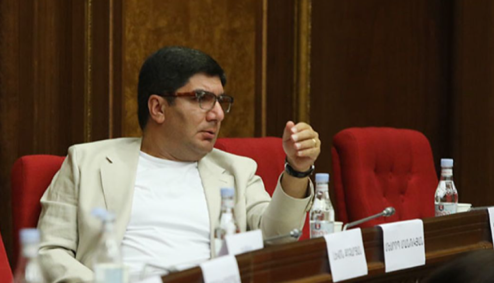 Պարոն Ալեքսանյան, կարծում եմ, որ երեկոյան էլի «ՎԱՌ» համակարգի կարիքը կզգանք. Մեսրոպ Մանուկյանը՝ Վահագն Ալեքսանյանին