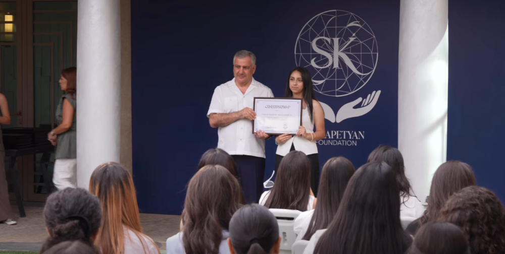 Կայացել է «Հայաստանի 100 լավագույն ուսանողներ» մրցույթի մրցանակաբաշխությունը, հանձնվել են հավաստագրեր (տեսանյութ)
