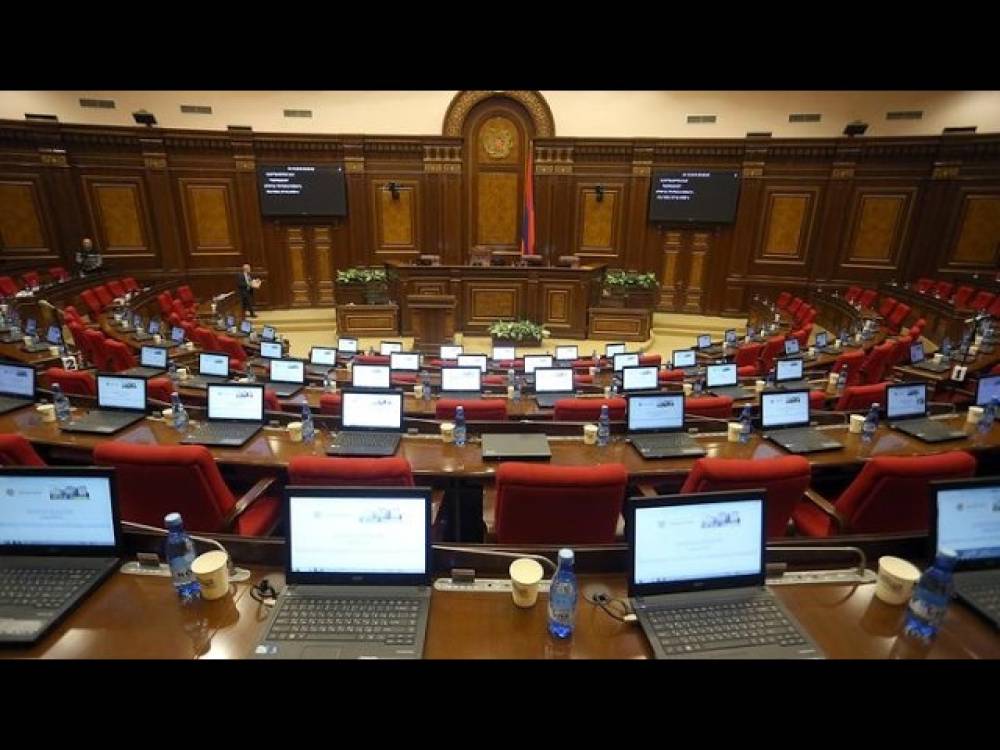 ՈւՂԻՂ. Հիմա․ ԱԺ–ում թեժ քննարկումներ են․ հանձնաժողովի նախագահներ են ընտրում