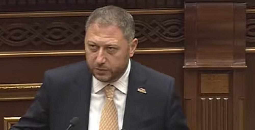 Ես ասե՞մ, որ դուք մшրդասպան եք, ուշադի’ր եղեք ձեր խոսքերին․ընդդիմադիր պատգամավորը՝ ՔՊ-ականներին