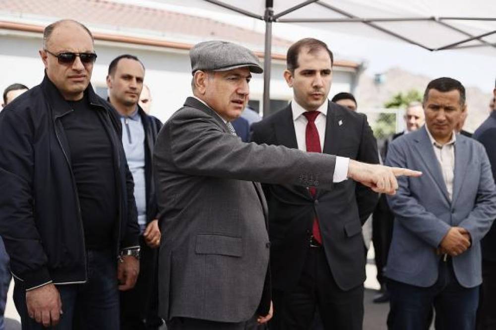 Մեղրին կարեւոր է` չի կարելի «պռավալ տալ»․ «Հրապարակ»