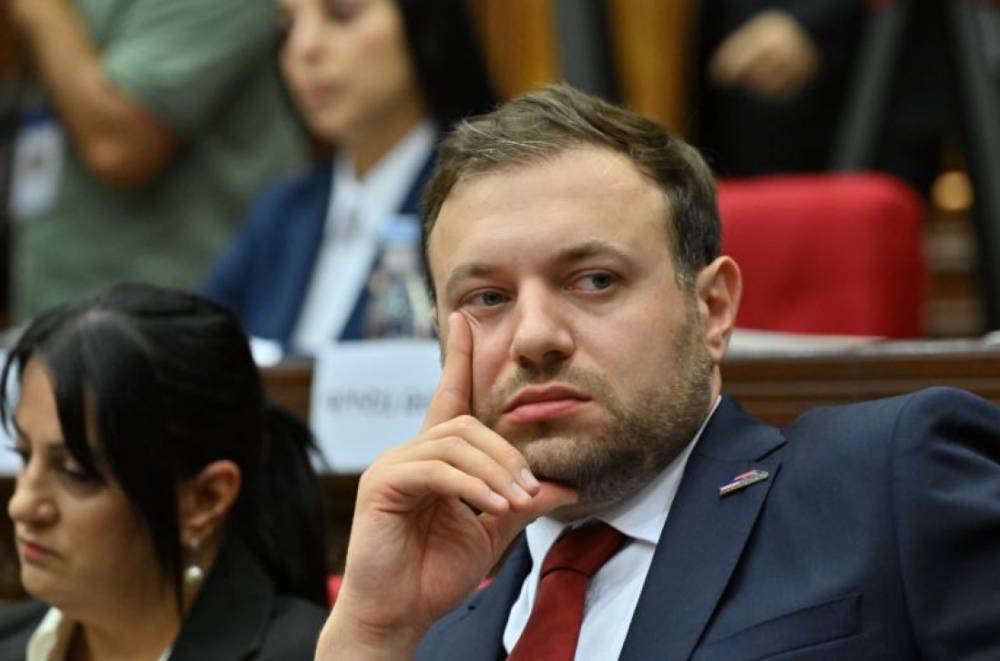 Մենք էլ սպասում ենք, որ որոշ քաղաքական գործիչներ հրաժարական կներկայացնեն. Տիգրան Աբրահամյան (Տեսանյութ)